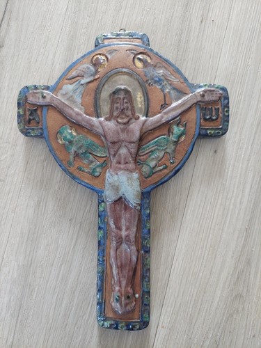 Croix christ terre - croix,