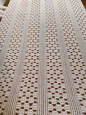 LINGE ANCIEN COUVRE LIT DESSUS