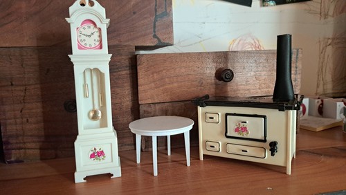 Vintage meubles poupée - meubles,