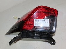 feu arrière gauche toyota RAV