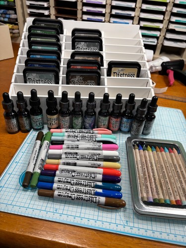 Ranger tim holtz distress - tim,