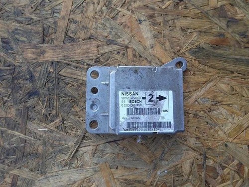 Nissan primera hatchback - nissan,