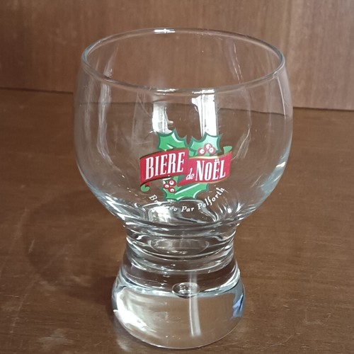Verre bière de - À,