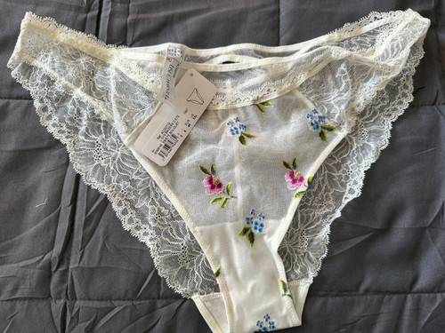 Lise charmel baisers ete - baisers, d