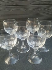 Art Déco. Lot de 6 verres en cristal Motif floral au fond du verre Logo sur pied