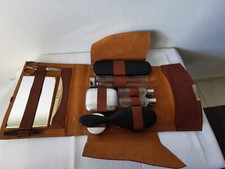 NECESSAIRE DE TOILETTE ancien en Cuir - Complet