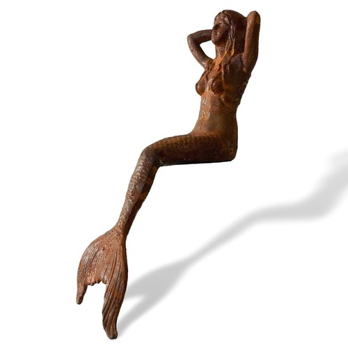 Figurine fer sculpture - figurine,