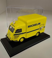 Renault Galion Michelin 1/43 IXO Boite Vitrine