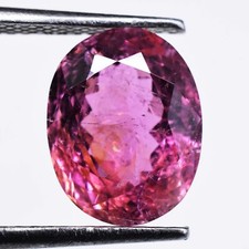 Pierre précieuse rare ovale