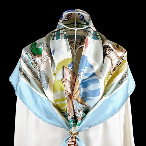 Rare écharpe hermes carre - carre, 90
