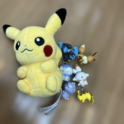 Pokemon fit pikachu keychain - pikachu,