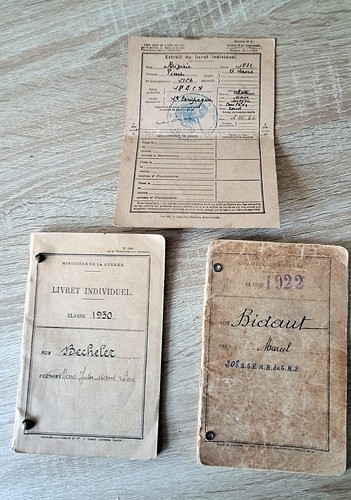 Lot livrets militaire