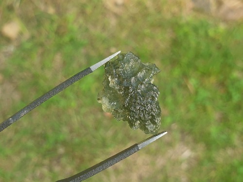 Véritable tektite moldavite - véritable,