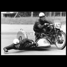 Photo M.000078 BMW SIDECAR WILHELM NOLL & FRITZ CROHN SWISS GRAND PRIX 1953