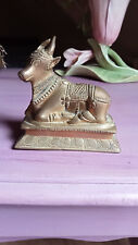 déco inde statuette vache sacrée nandi en laiton