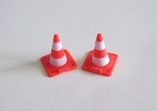 PLAYMOBIL CHANTIER - Lot de 2 Cônes Plots de Signalisation Rayures Blanc