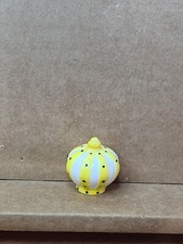 (D1) feve une couronne 