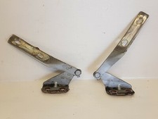 Charnière capot moteur pour