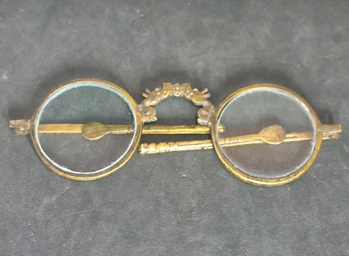 Paire lunettes anciennes en - lunettes,