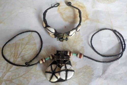 Bracelet collier ancien - &,