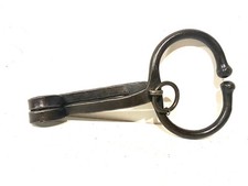 Ancien pince nez Mouchette Tire Bœuf outils de Métier Boucher