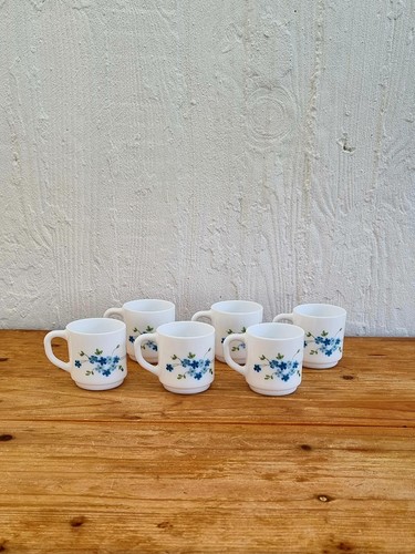 Lot tasses arcopal - de,