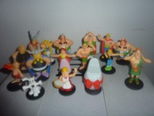 LOT 16 FIGURINES ASTERIX OBELIX EDITION ALBERT RENÉ GOSCINNY UDERZO 2019
