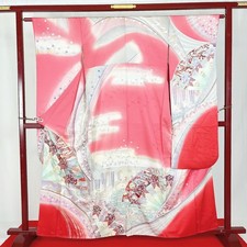 Kimono japonais « FURISODE »