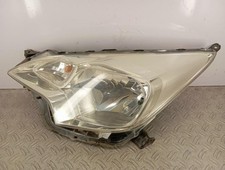 Optique avant principal gauche (feux)(phare) TOYOTA VERSO-S PHASE 1 8117052C80