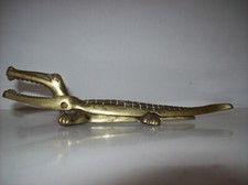 Ancien et grand mache bouchon