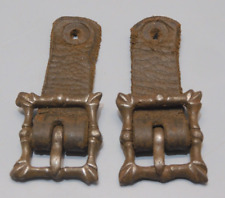 -BELLES BOUCLES DE CAPE DE PLASTRON Fer Forgé AVEC LANGUETTES CUIR Hte Epoque  D