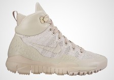 862512 200 NIKE WMNS LUPINEK