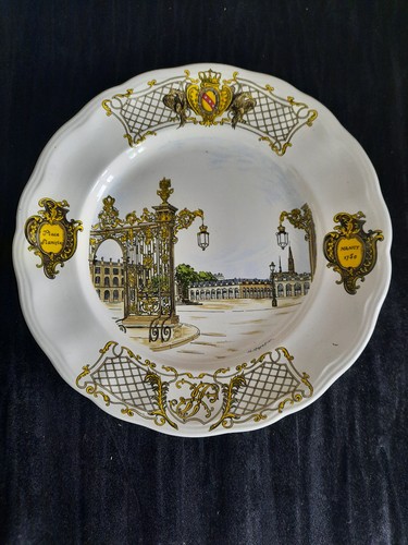 Assiette décor place - assiette,