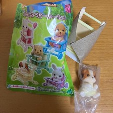 Ensemble bébé et poussette