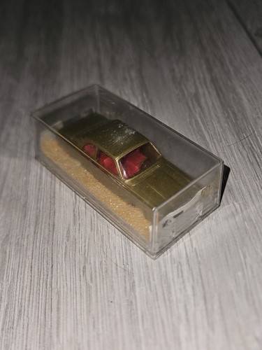 Schuco modell 807 gold red - 807,