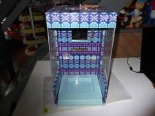  JOUET ANCIEN TOLE  SALLE DE