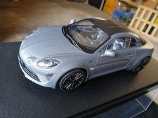 renault alpine A 110 GRIS MAT   1/18  Norev Dans Boite  Vitrine triple 9