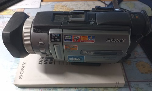 Caméscope sony 3ccd mega - 3ccd,