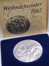 Écu de Noël 1982 dans son