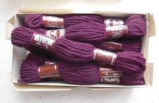 Boite de 12 écheveaux de laine Colbert pour tapisserie DMC N° 7375, mercerie