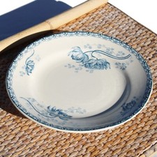 Ancienne assiette montée en