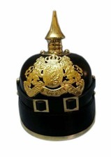 Casque allemand en cuir