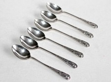 6 JOLIE PETITE CUILLERE A