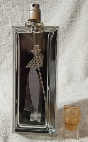 Flacon eau parfum hot - parfum, "hot