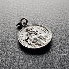 Médaille virgo carmeli Jésus