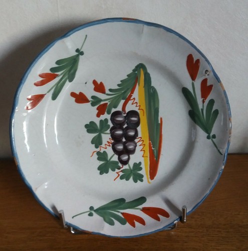 Assiette très ancienne - ancienne, en