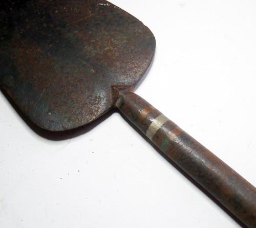 Ancien objet ethnique