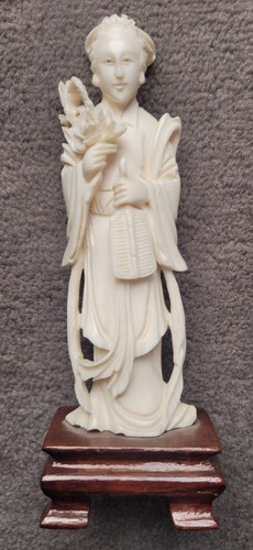 Superbe statuette sculptée