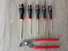 Lot de 5 tournevis FACOM plat et cruciforme et 1 pince multiprise BOST