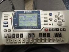 YAMAHA QY100 Music Sequencer Sampler Sound Module MIDI 100 Testé